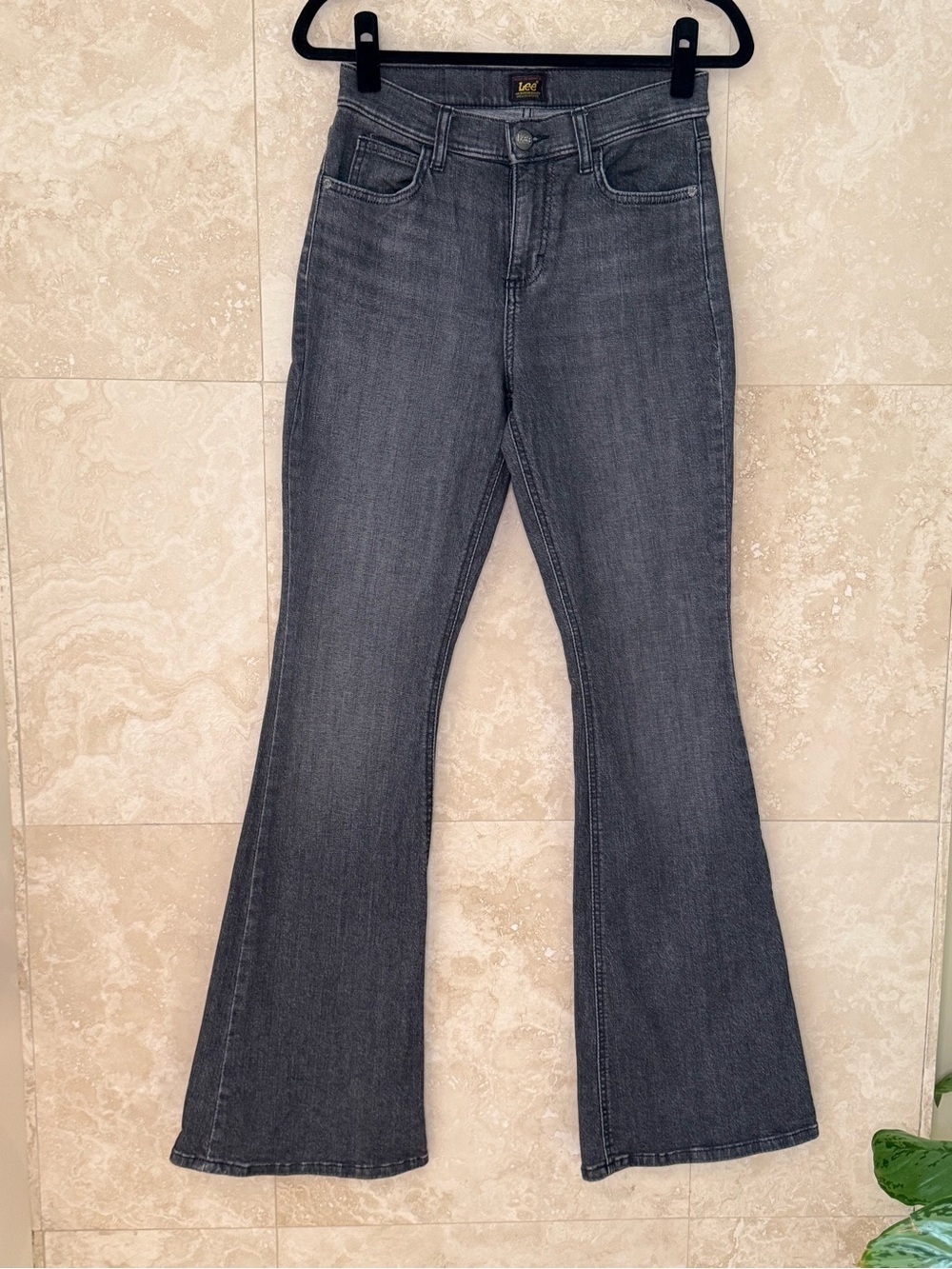 Lee High Rise Flare Jeans Gray Wash Retro Bootcut Stretch Denim Size 4 Long